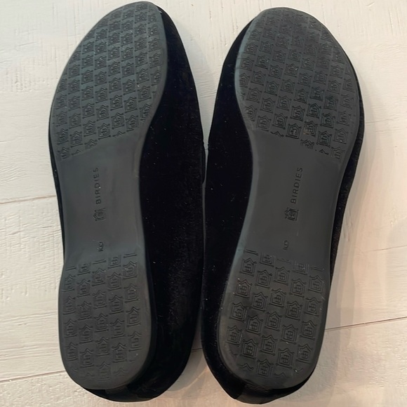 Birdies The Starling Black Velvet Loafer
Size 9 - Picture 7 of 9
